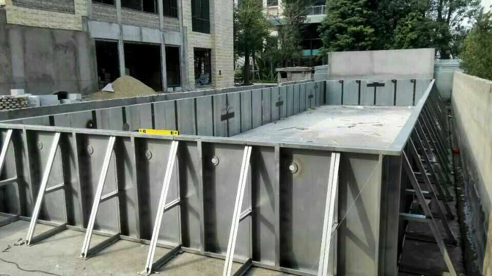拆裝式泳池
